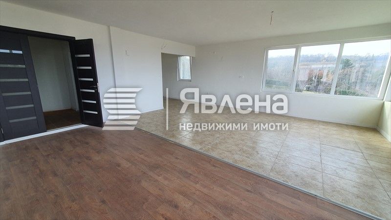 Продава се Къща в Варна, м-т Зеленика - 650 кв.м за 831 €/кв.м - Снимка #1