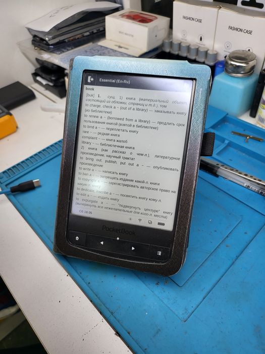 Продам электронную книгу Pocket Book 623