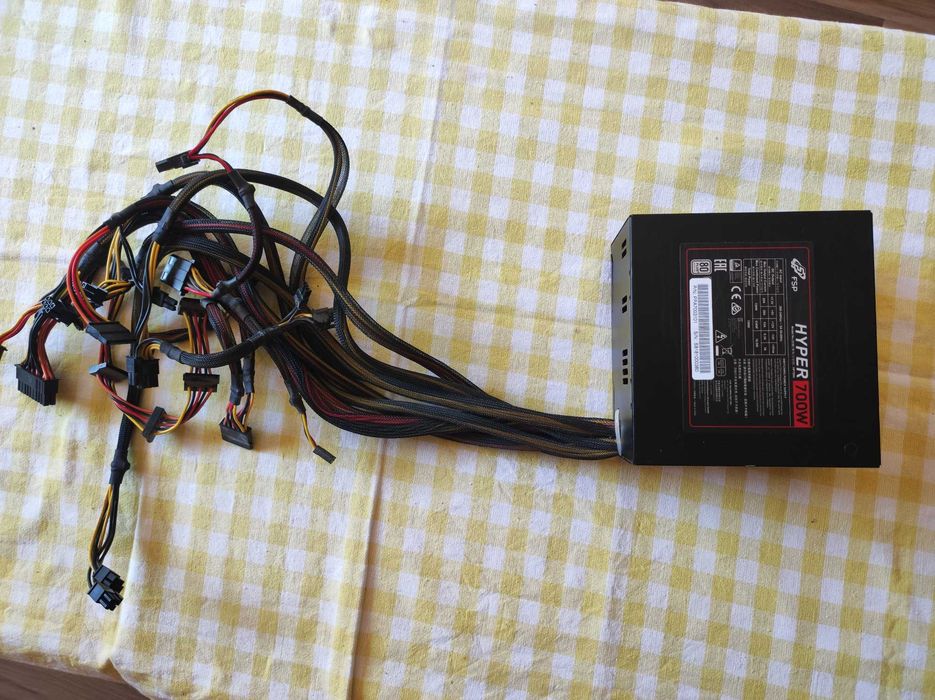 Захранване Hyper 700w