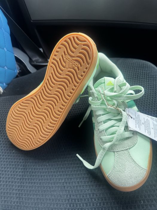 Vand adidasi Adidas originali marimea 38