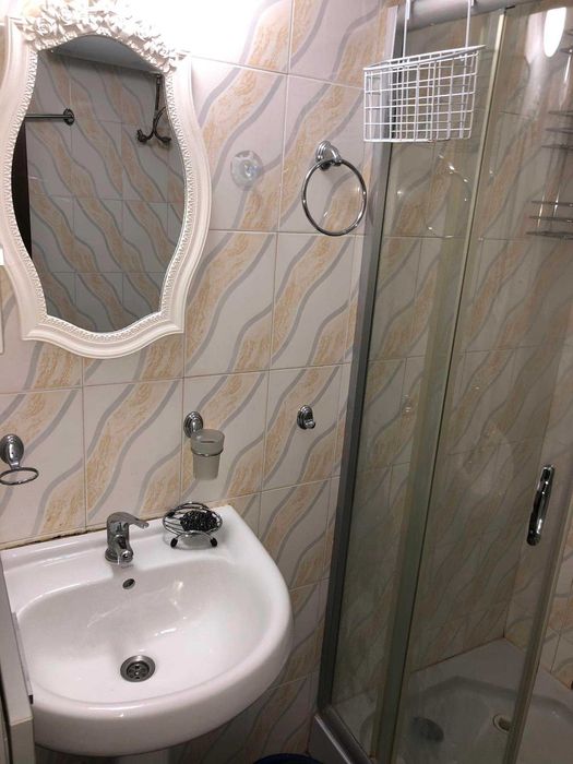 Дава се под наем Тристаен апартамент в Бургас, Зорница - 100 кв.м за 178.5 € - Снимка #4