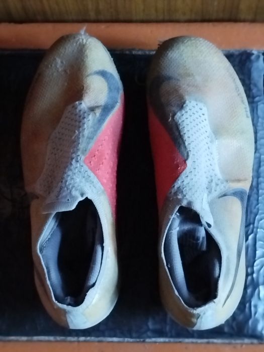 Бутсы/сороконожки