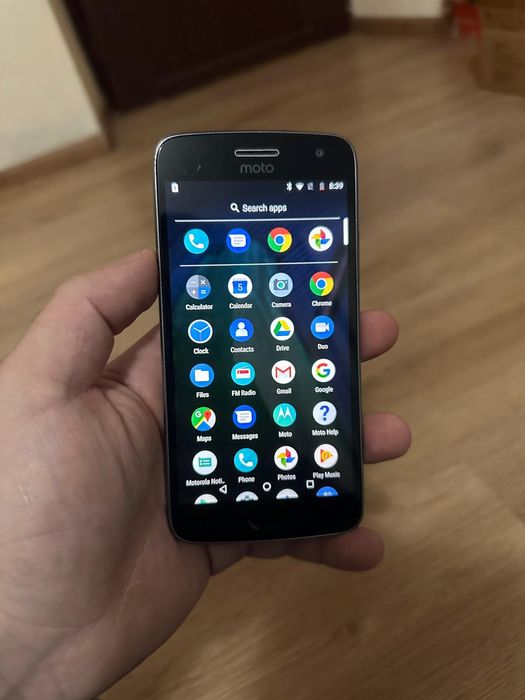 Vând Motorola G5 play plus