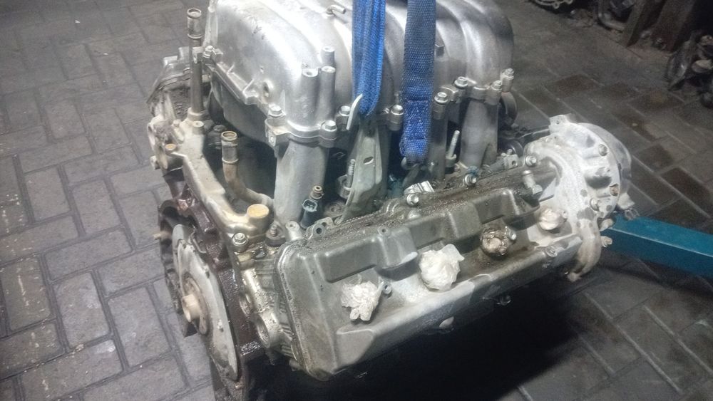 Продам двигатель от тойта ленд крузер