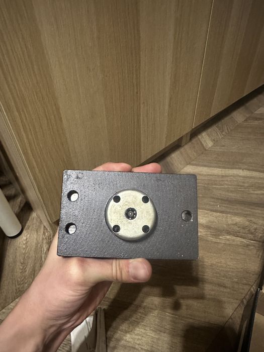 Замок врезной дверной барьер