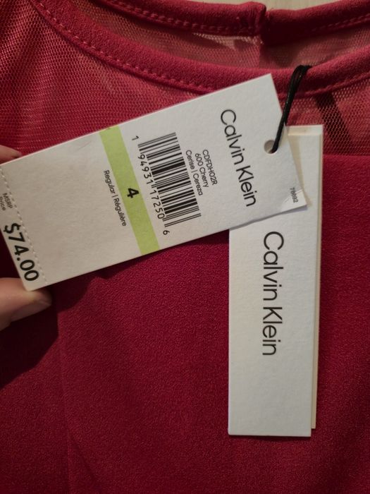 Червева рокля Calvin Klein 3-4г