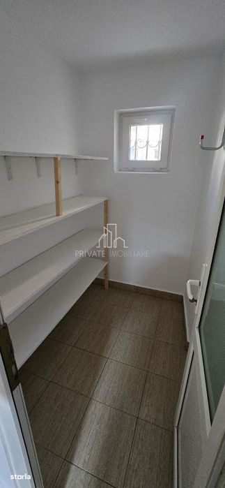 Apartament 3 Camere De Inchiriat cu Parcare, Zona 7 Noiembrie