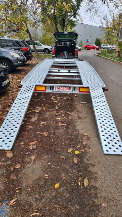 Inchiriez remorca Inchiriez platforma Inchiriez slep auto