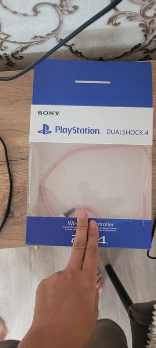 Проводной геймпад Sony DualShock 4 для PS4 / ПК (Б/У)