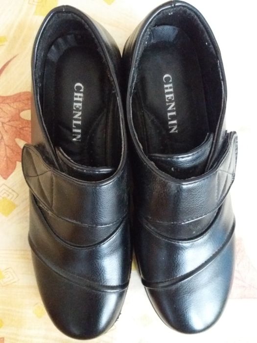 Дамски обувки нови