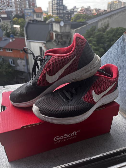 Обувки найк и ванс