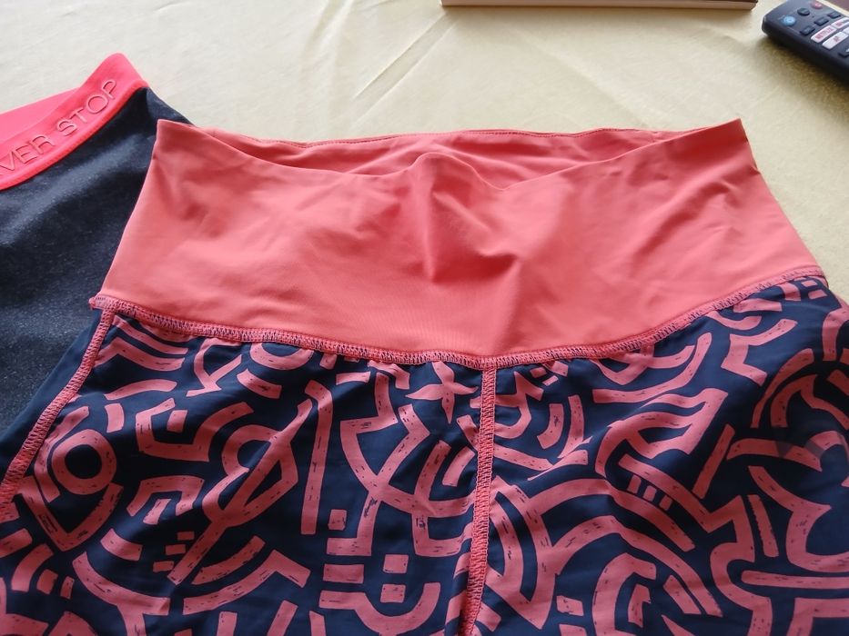 2 броя дамски панталони 3/4 за спорт