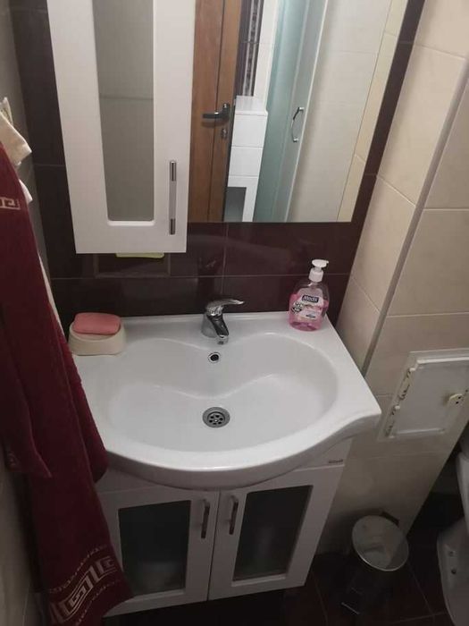 Дава се под наем Двустаен апартамент в Бургас, Център - 60 кв.м за 408 € - Снимка #3