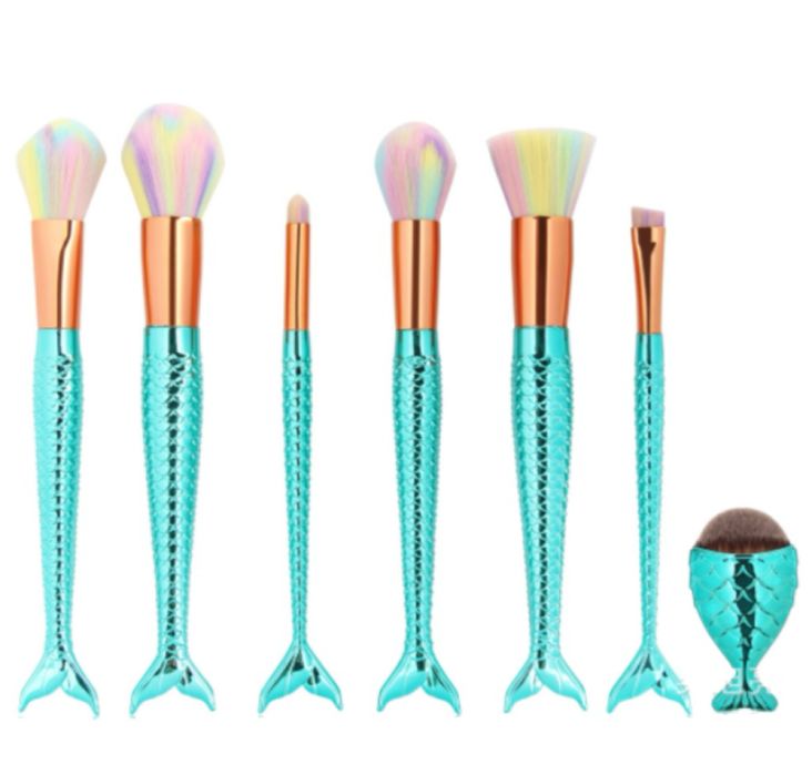 Превърни гримирането в магия! Комплект четки "Русалка" (7 части)