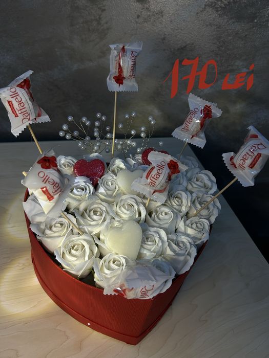 Buchete si aranjamente cu flori, dulciuri si/sau bauturi