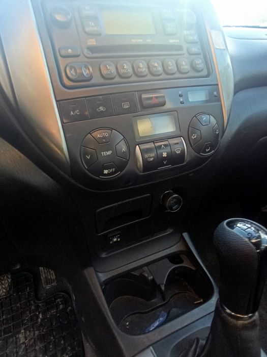 Тойота рав 4 2004год фейс лифт