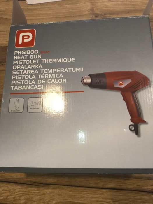 Pistol aer cald ,temperatura maximă 600 grade C,două trepte de putere
