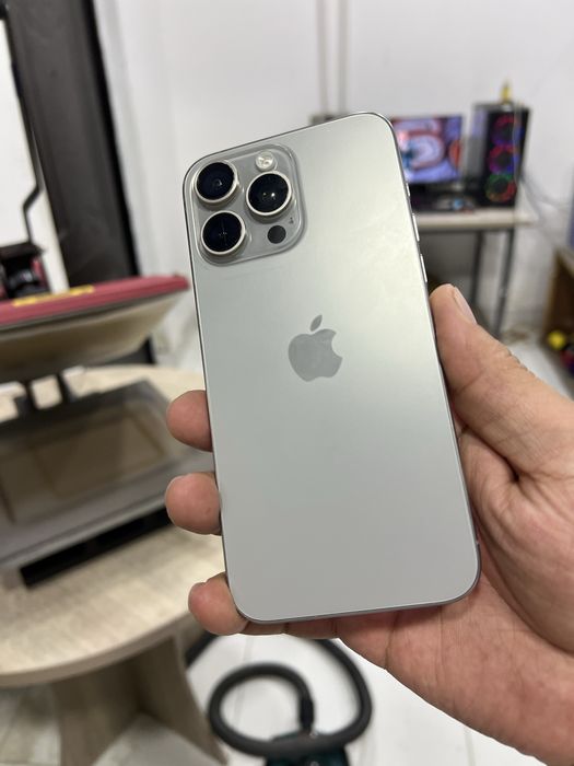 Продам iPhone 15 Pro Max 256 ГБ