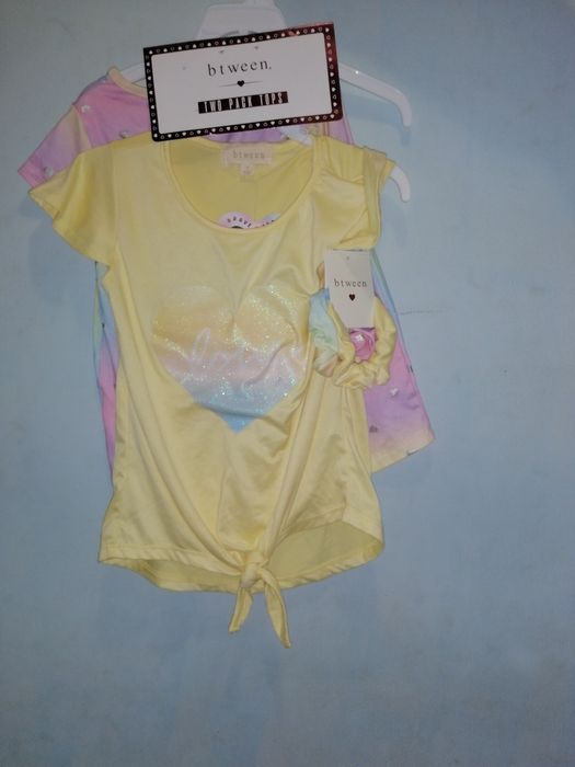 Две страхотни блузки с ластик за коса