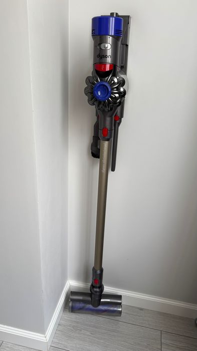 Пылесос Dyson в отличном состоянии!