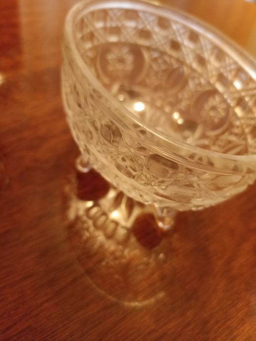 Продам хрустальные вазочки