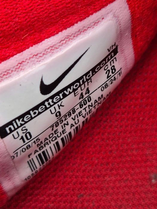 маратонки Nike  номер 44