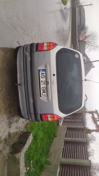 Vând Opel Zafira motor 2000 dizel mai multe detalii la telefon 0720691