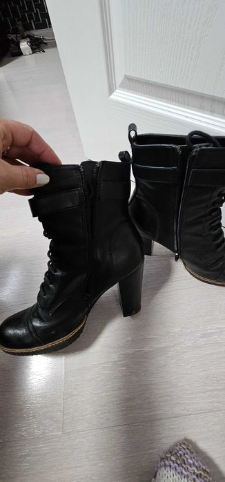 Дамски боти,обувки и ботуши