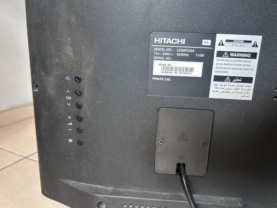 Продам нерабочий телевизор Hitachi