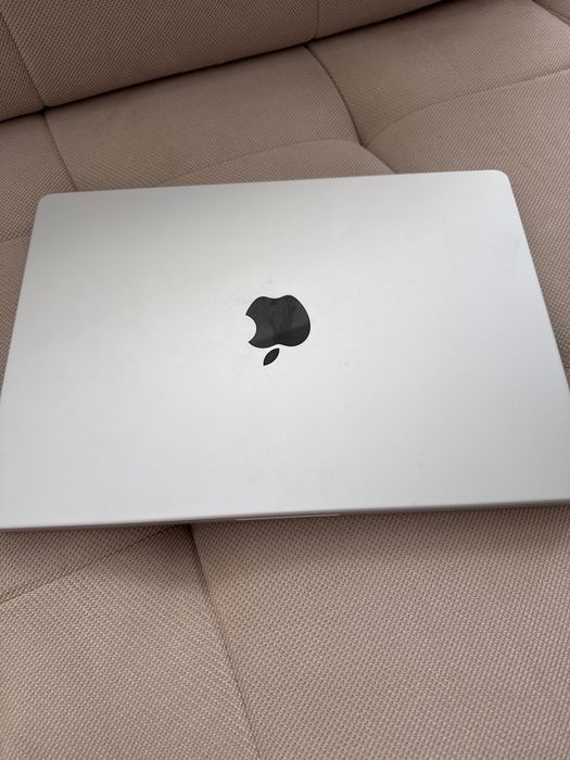 MacBook Pro  14 M3 512Gb 8Ram