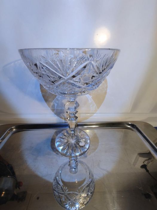 Продам хрустальные вазы