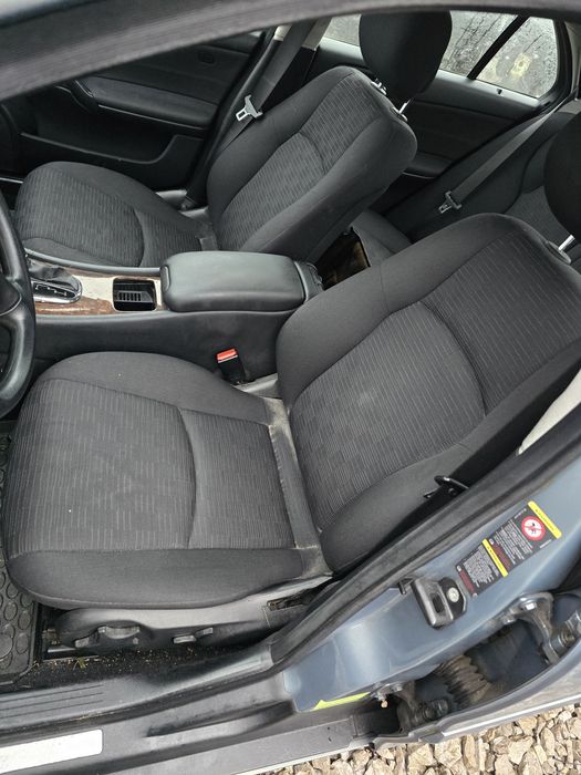 Продавам мерцедес ц200 комресор на части