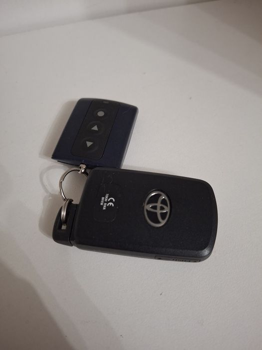 Ключ  на камри 50