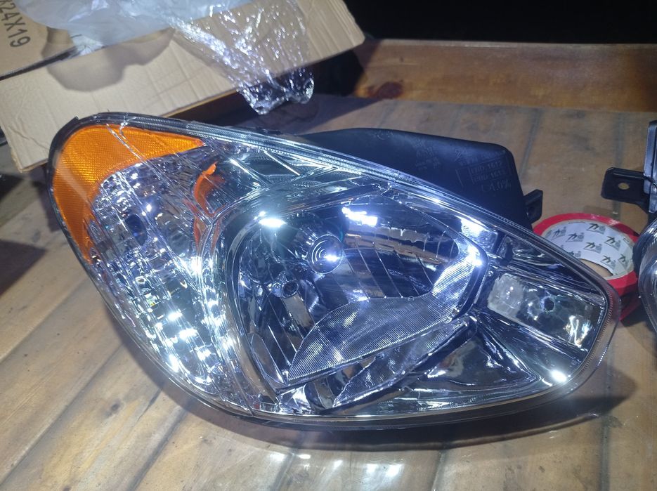 Фары на Hyundai accent 06-2011 хрустальные.