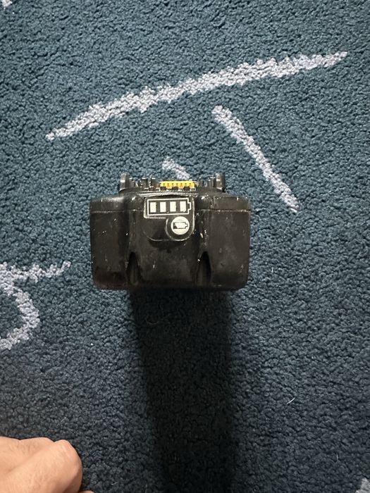 Baterie makita pret 180 lei