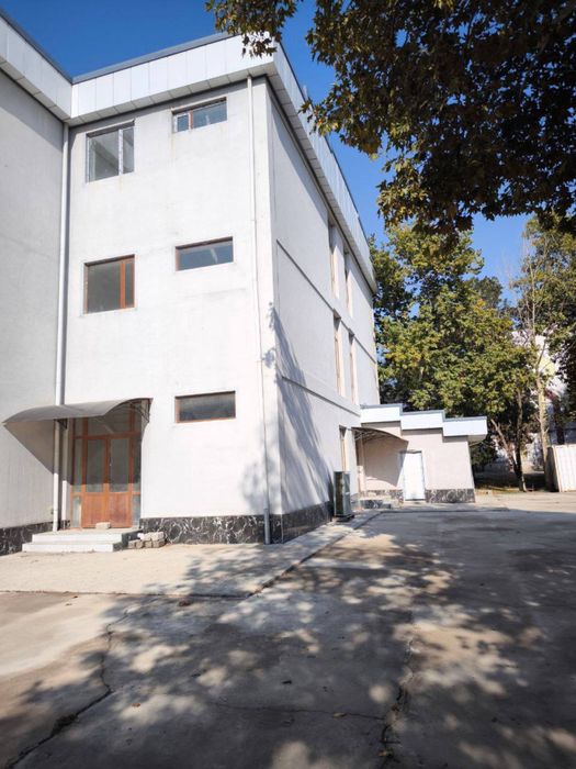 Продается нежилое помещение 1364кв м