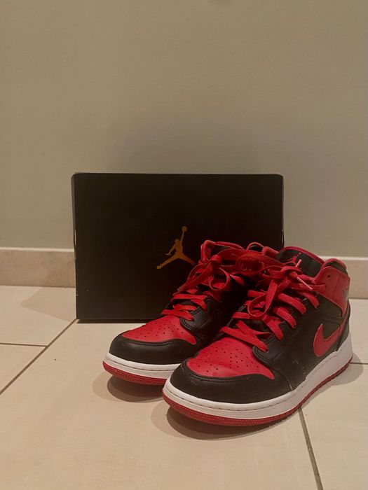 Nike Air  Jordan 1  Mid