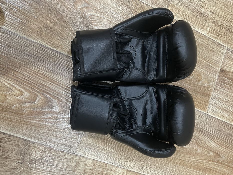 Перчатки боксерские