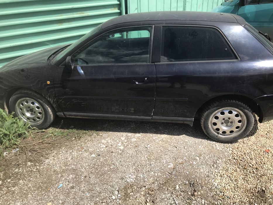 Ауди а3  1,8 125кс