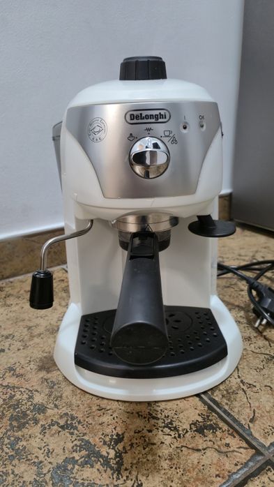 Espressor manual DeLonghi