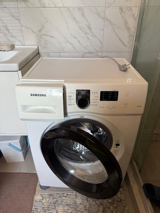 Продам стиральную машину самсунг