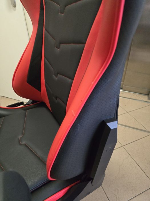 Геймърски стол на MSI