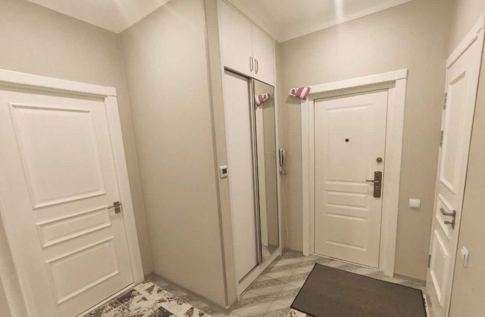 Продаётся 3 комнатная квартира массив ялангач Экобазар