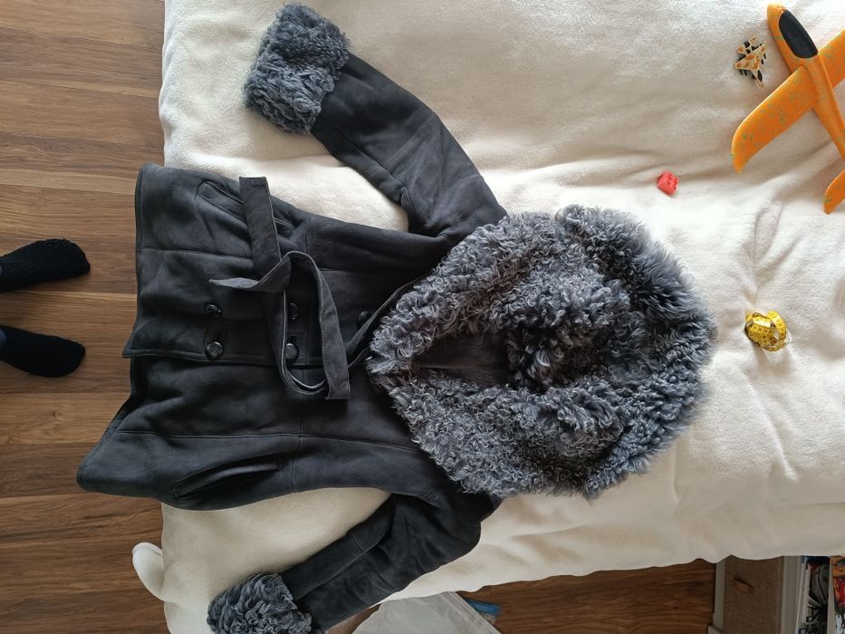 Alain Delon, jacheta blana, piele