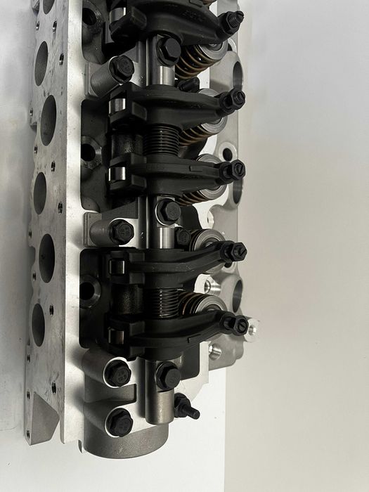 Головка блока на 4M40