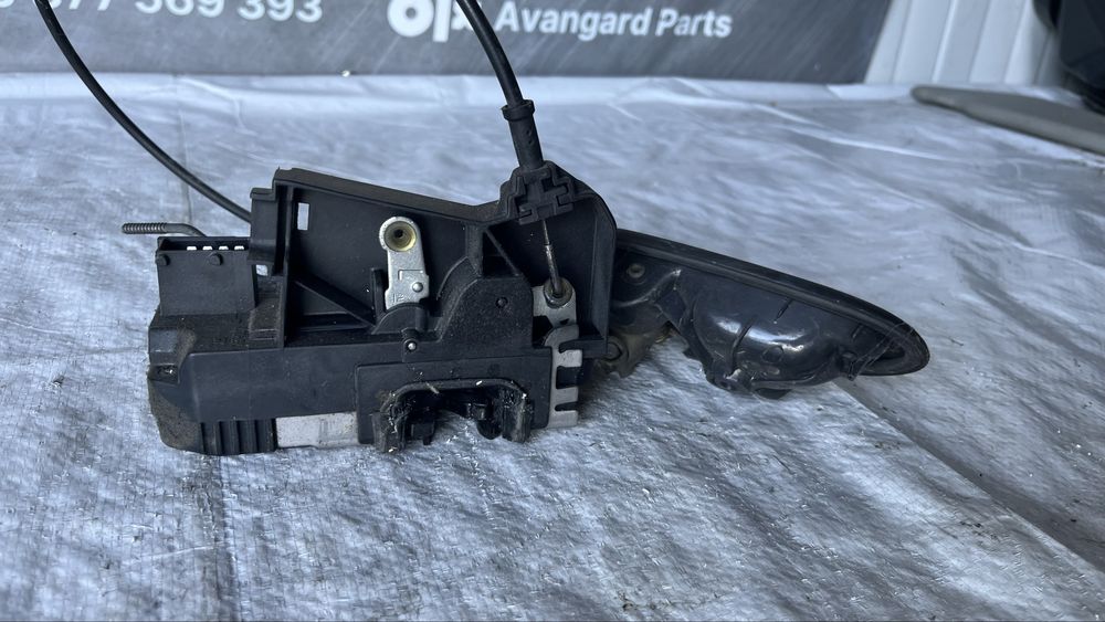 Предна лява брава Opel Vivaro 2001-