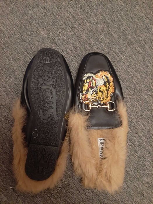 Продам теплые тапочки