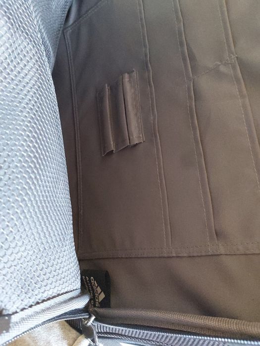 Geanta laptop adidas. documente