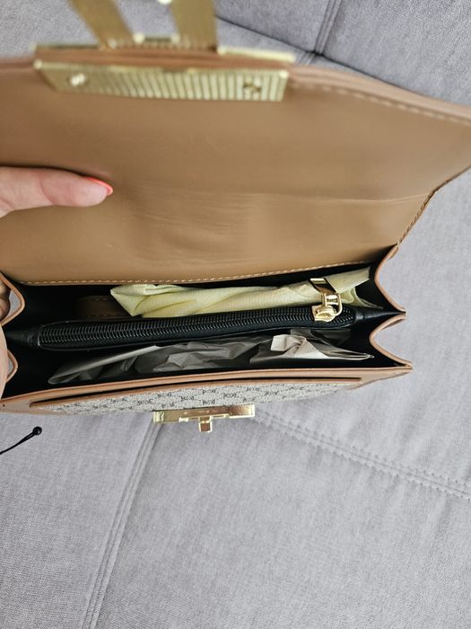 Различни видове дамски чанти