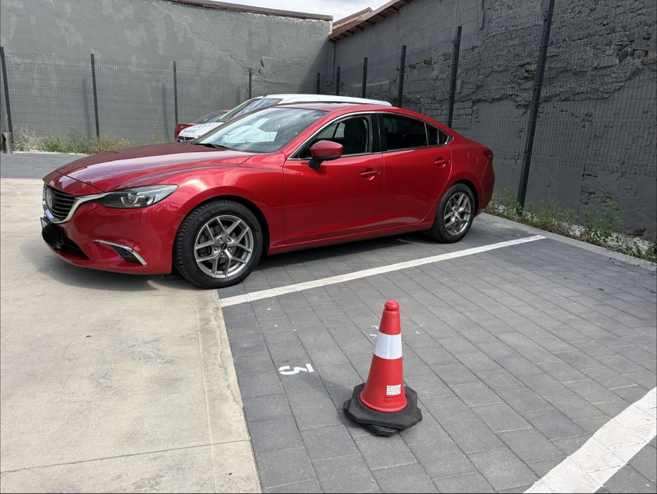Mazda 6 Revolution Top 2.2 Skyactiv-D 175 CP | Trapa | Full | 2017 Istoric service complet | Unic proprietar | TVA deductibil